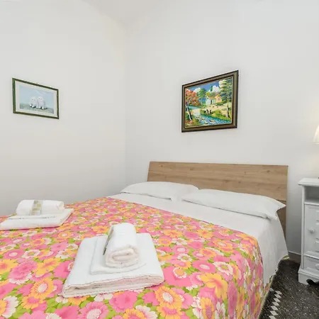 Apartment 313 - Casa Al Mar, Tra Il Mare E Il Cuore Del Centro Di